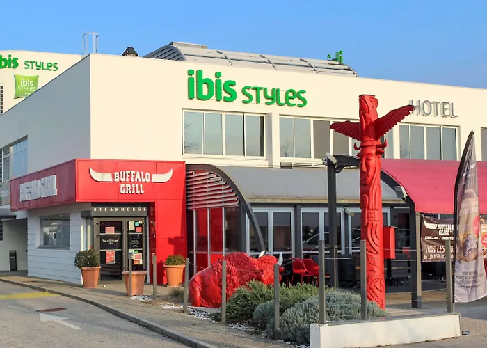 Ibis Styles Crolles Grenoble A41